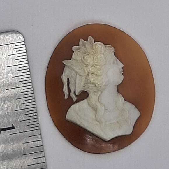 Vintage Shell Cameo - Picture 4 of 4
